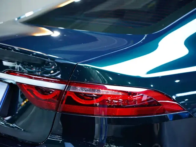 Jaguar XFL — Фото автомобиля 30