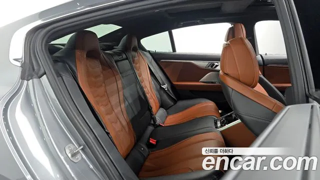 BMW 8-Series — Фото автомобиля 10