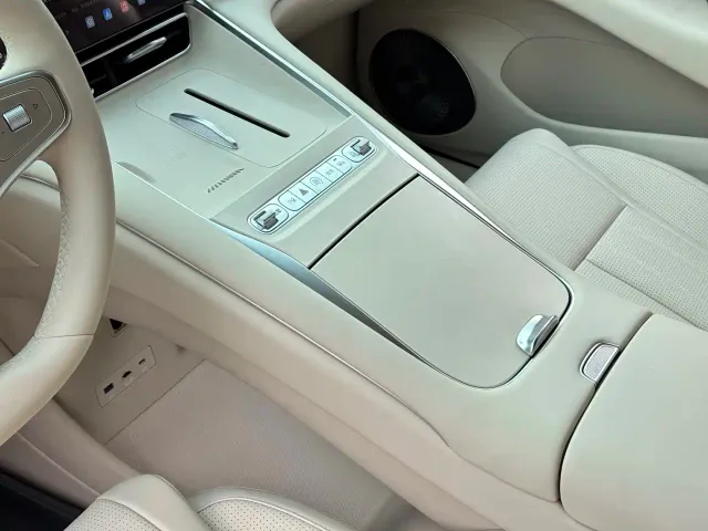 BYD Seal 08 — Фото автомобиля 18