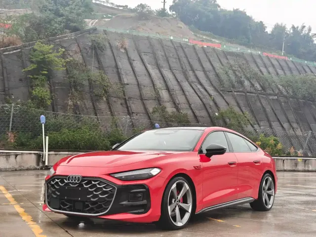 Фотография автомобиля — Audi A5L Sportback