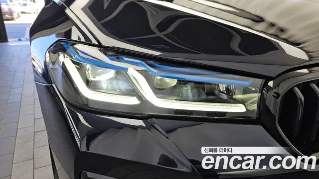 BMW 5 Series G30 — Фото автомобиля 7