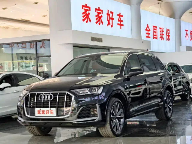 Audi Q7 — Фото автомобиля 2