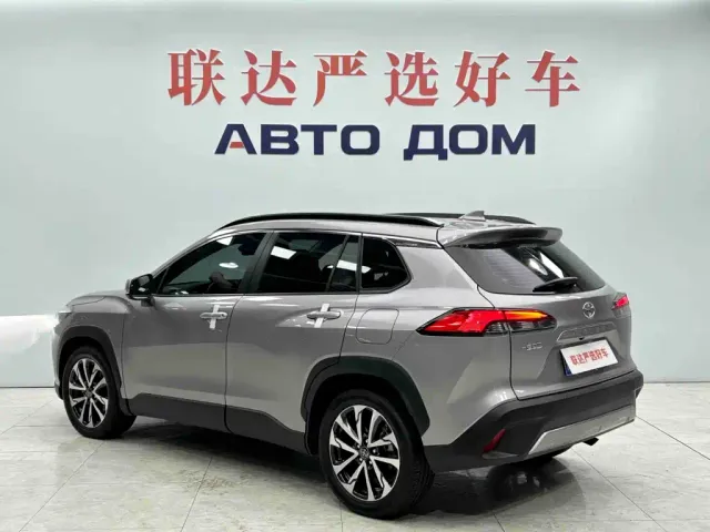 Toyota Corolla Cross — Фото автомобиля 4