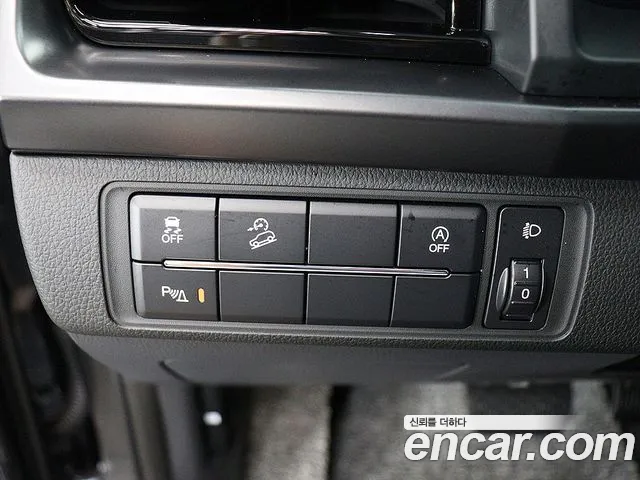 KG_Mobility_Ssangyong Musso Musso (Q300) Дизель 2.2 4WD — Фото автомобиля 14