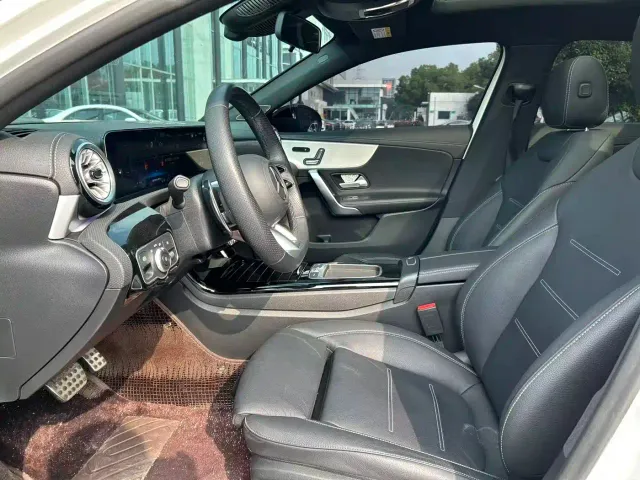 Mercedes-Benz A-Class AMG — Фото автомобиля 10