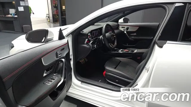 Mercedes-Benz CLA-Class — Фото автомобиля 10