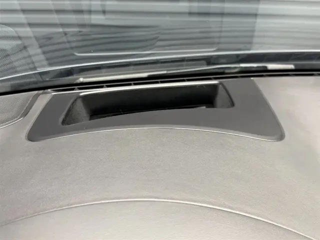 Porsche Cayenne — Фото автомобиля 10