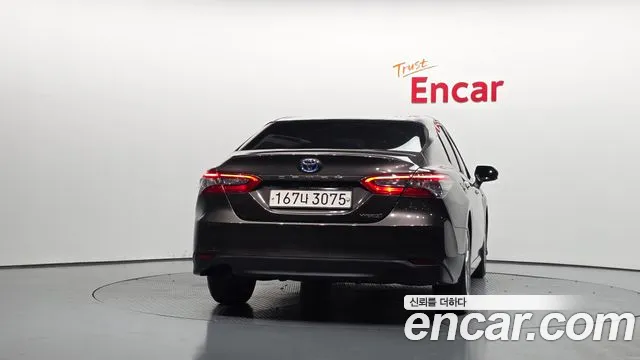 Toyota Camry — Фото автомобиля 4
