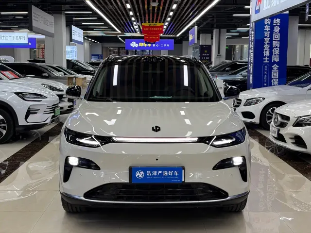 Leapmotor C11 — Фото автомобиля 2