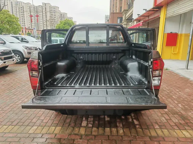 Isuzu Lingtuo — Фото автомобиля 6