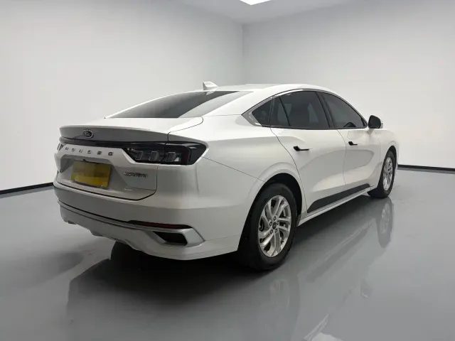 Ford Mondeo — Фото автомобиля 4