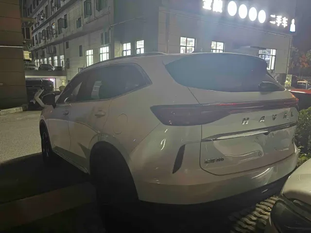 Haval H6 — Фото автомобиля 9