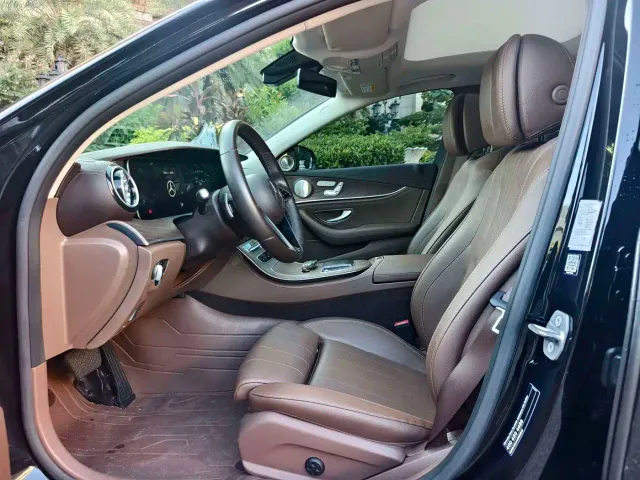 Mercedes-Benz E-Class — Фото автомобиля 8