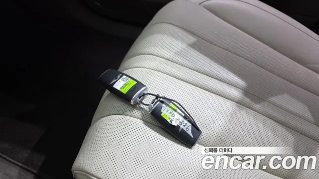Genesis GV80 — Фото автомобиля 22