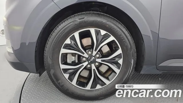 Kia Canival Carnival 4 поколение Дизель 9 мест Prestige — Фото автомобиля 2