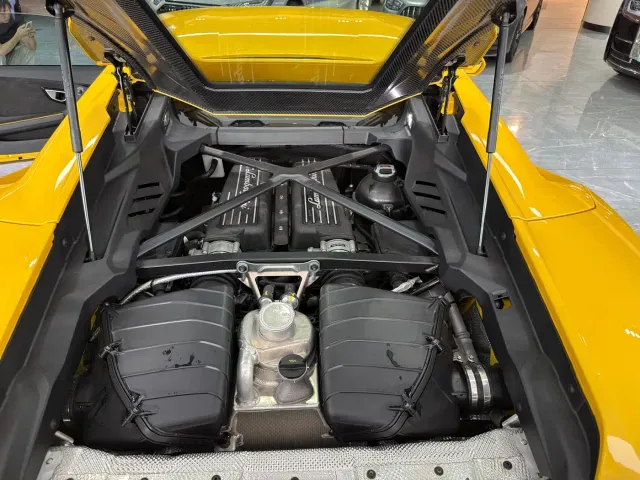 Lamborghini Huracan — Фото автомобиля 13