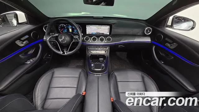 Mercedes-Benz E-Class — Фото автомобиля 7
