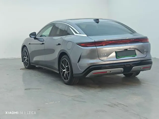 BYD Han L — Фото автомобиля 9