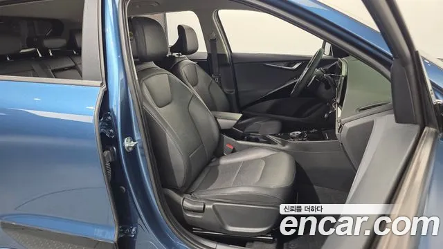 Kia Niro The All New — Фото автомобиля 16