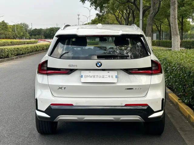 BMW X1 — Фото автомобиля 4