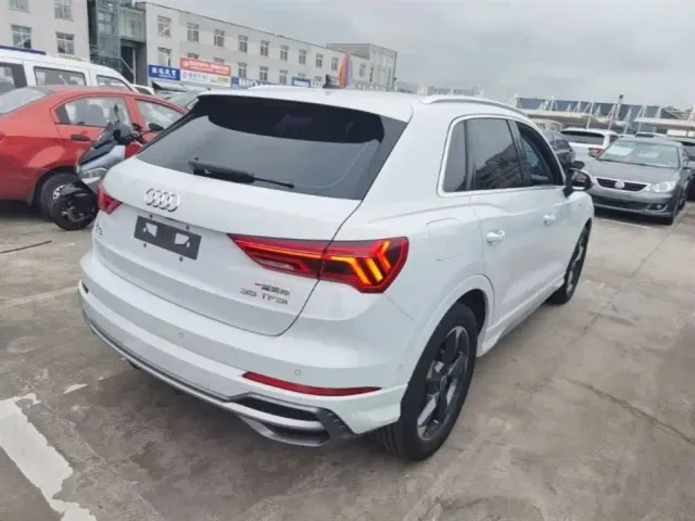 Audi Q3 — Фото автомобиля 6