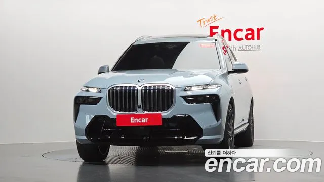 BMW X7 xDrive 40d M Sport 7 мест — Фото автомобиля 3