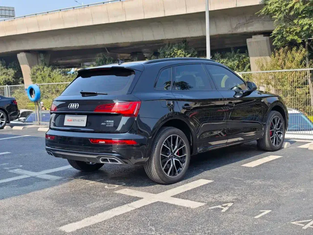 Audi Q5L — Фото автомобиля 4