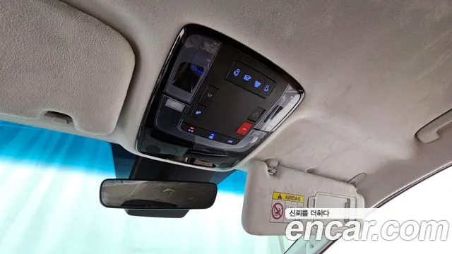 Hyundai Staria Staria 4WD Lounge 9 мест — Фото автомобиля 18