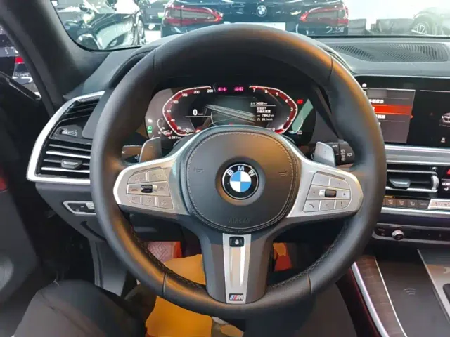 BMW X5 — Фото автомобиля 6