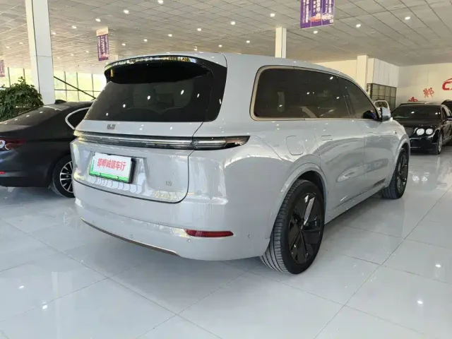 Li Auto L9 — Фото автомобиля 4