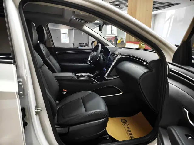 Hyundai Tucson — Фото автомобиля 9