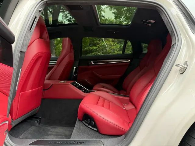 Porsche Panamera 2023 Panamera Executive Long Wheelbase Platinum Edition 2.9T — Фото автомобиля 19