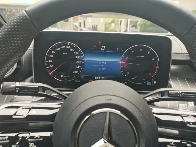 Mercedes-Benz C-Class — Фото автомобиля 9