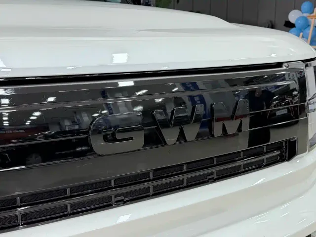 Haval Great Wall H10 — Фото автомобиля 9