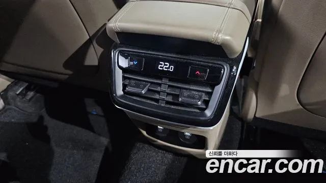 Kia K8 K8 Hybrid — Фото автомобиля 30