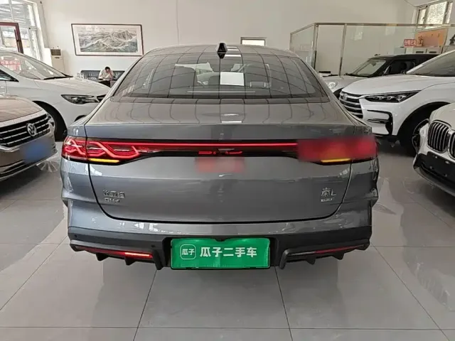 BYD Qin L — Фото автомобиля 5