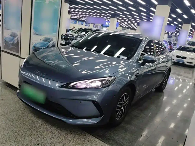 Фотография автомобиля — BYD Seal 05 DM-i