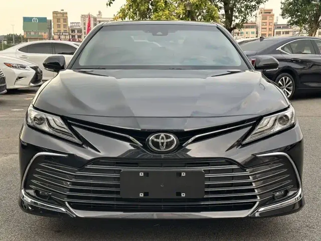 Toyota Camry 2021 2.5G Luxury Edition — Фото автомобиля 3