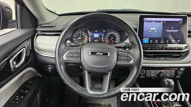 Jeep Compass — Фото автомобиля 13