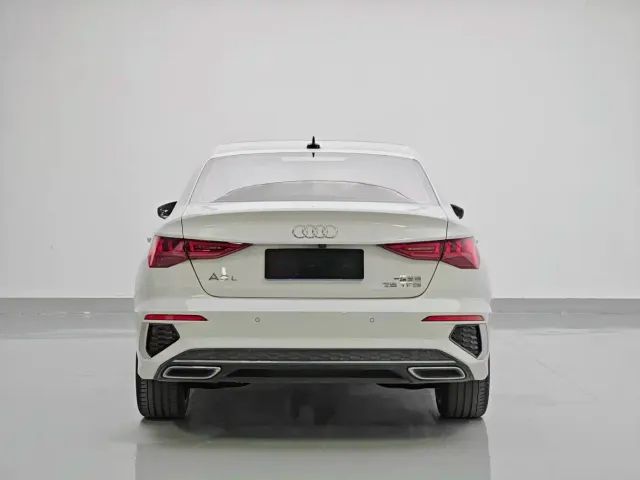 Audi A3 — Фото автомобиля 5