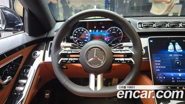 Mercedes-Benz S-Class — Фото автомобиля 14
