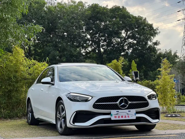 Mercedes-Benz C-Class — Фото автомобиля 3
