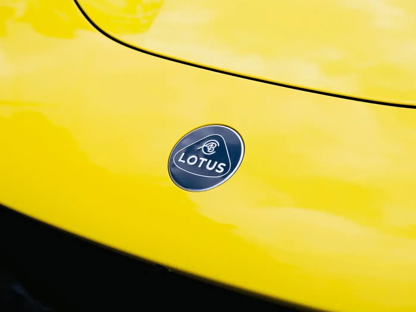 Lotus Cars Lotus FOR ME 2026 Base Model 5-Seater — Фото автомобиля 8