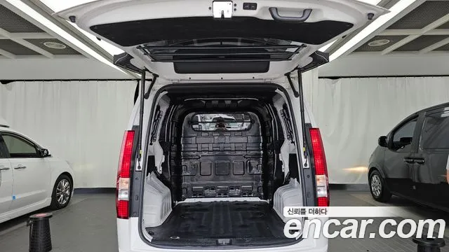 Hyundai Staria Staria Карго 5 мест — Фото автомобиля 18