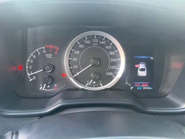 Toyota Corolla — Фото автомобиля 10