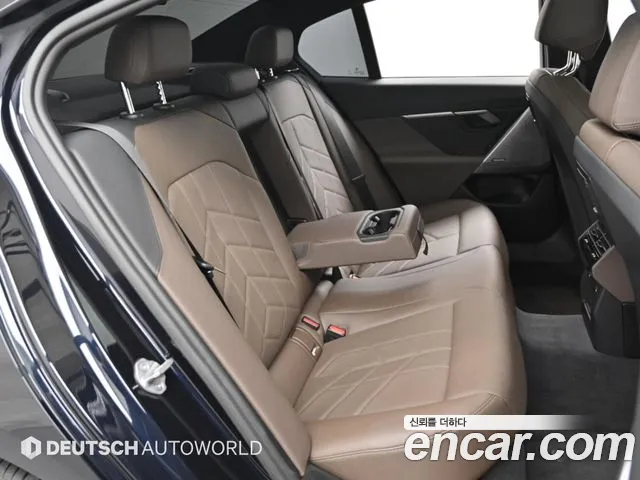 BMW 5-Series 5 серия (G60) 523d xDrive M Sport — Фото автомобиля 12