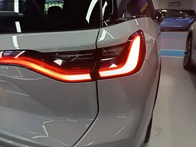 NIO NIO ES8 2020 580KM 6-Seater — Фото автомобиля 7
