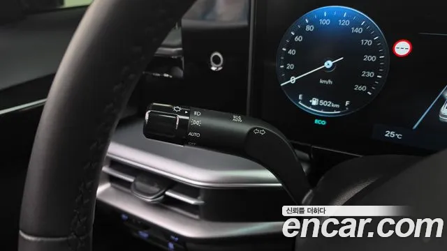 Hyundai Grandeur Grandeur (GN7) 2.5 Бензин 2WD — Фото автомобиля 26