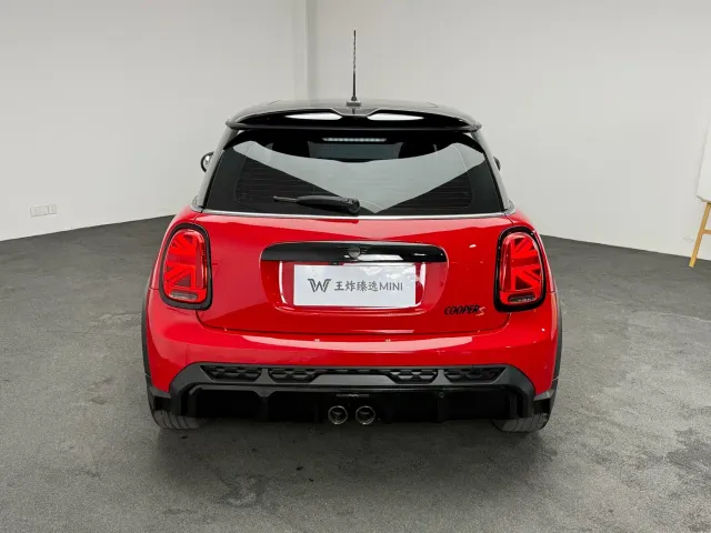 MINI Hatch — Фото автомобиля 17