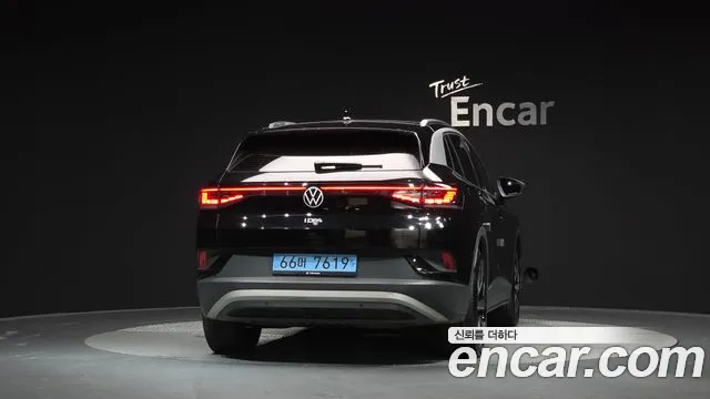 Volkswagen ID.4 — Фото автомобиля 4